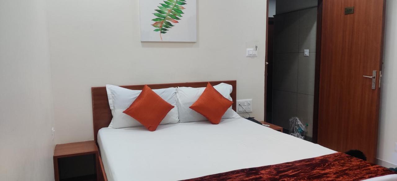 Mulberry Inn Μπανγκαλόρ Εξωτερικό φωτογραφία