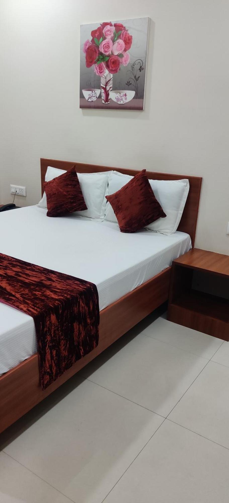 Mulberry Inn Μπανγκαλόρ Δωμάτιο φωτογραφία